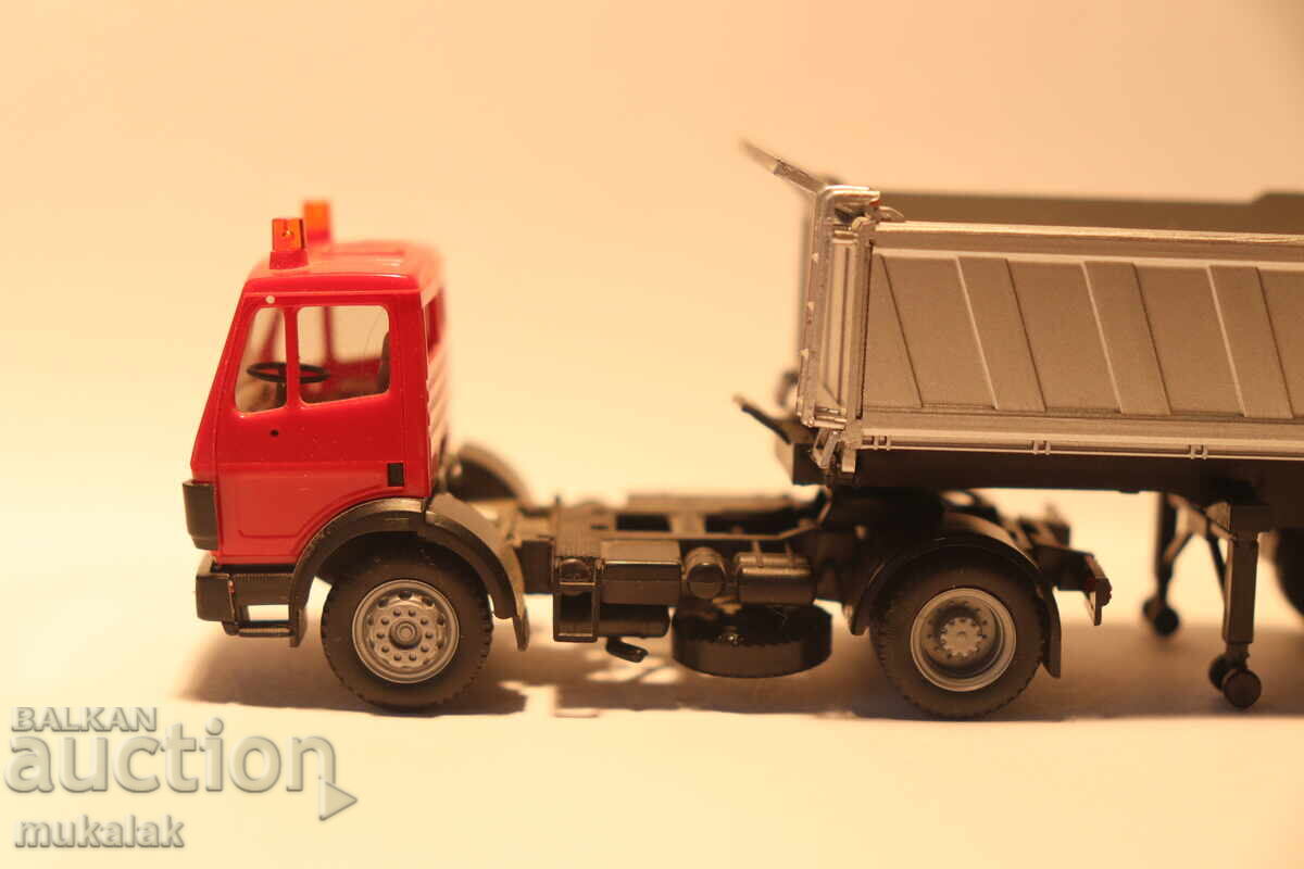 HERPA 1:87 H0 MERCEDES GONDOLA DUMP TRUCK TIR MODEL with price 45.00 BGN | € 23.01