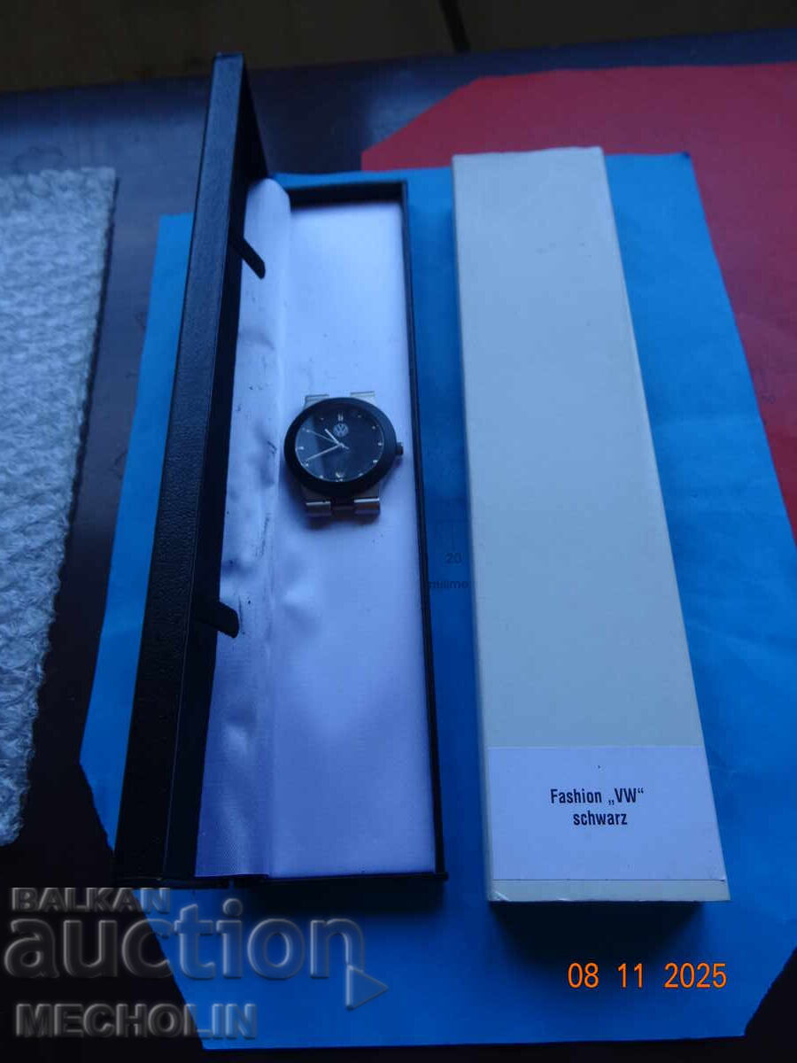 WATCH Japanese movement VW with price 55.00 BGN | € 28.12 WATCH Japanese movement VW with price 55.00 BGN | € 28.12