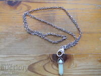 Метално синджирче със светеща висулка