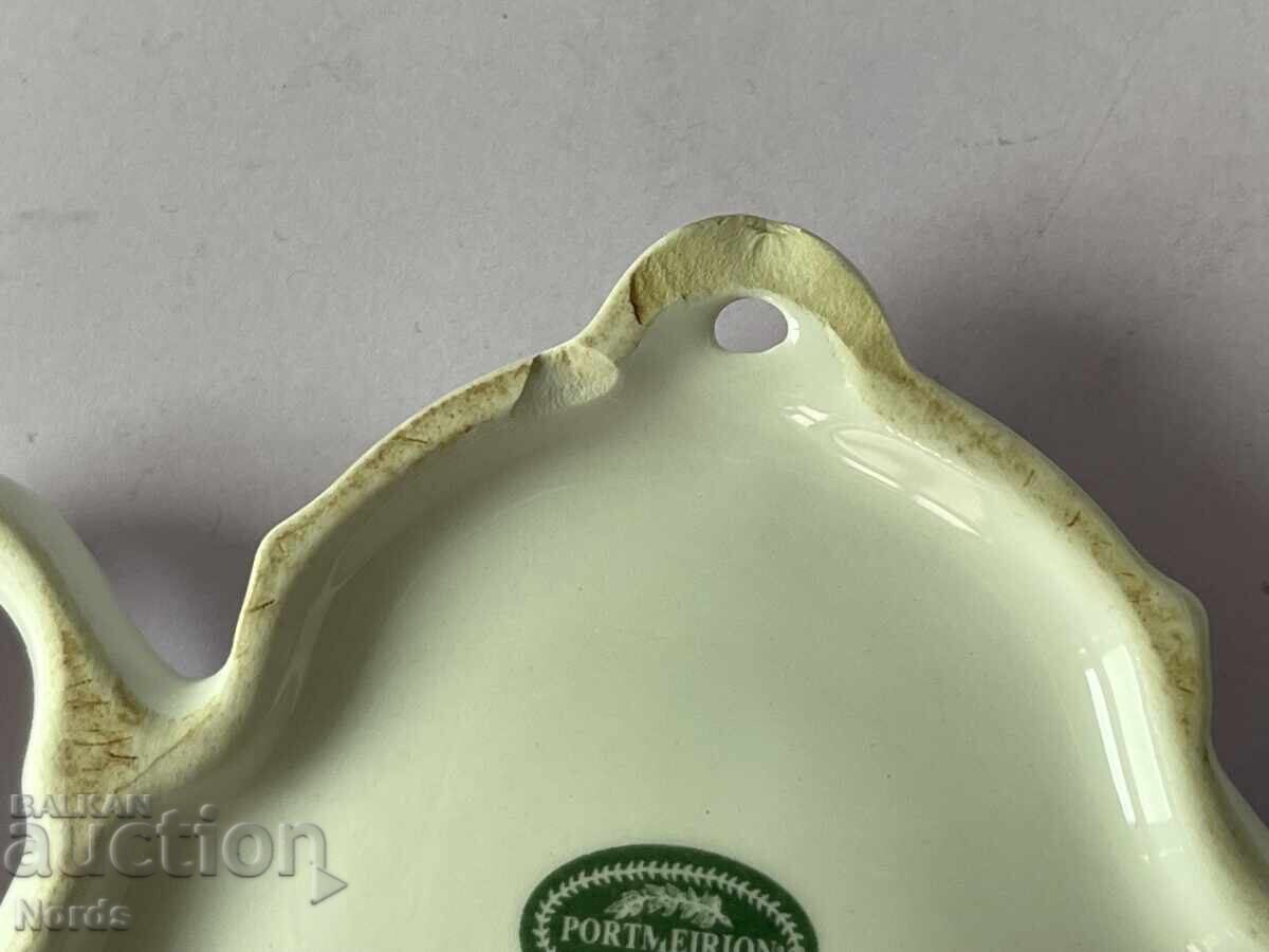 English porcelain saucers - 7 English porcelain saucers - 7