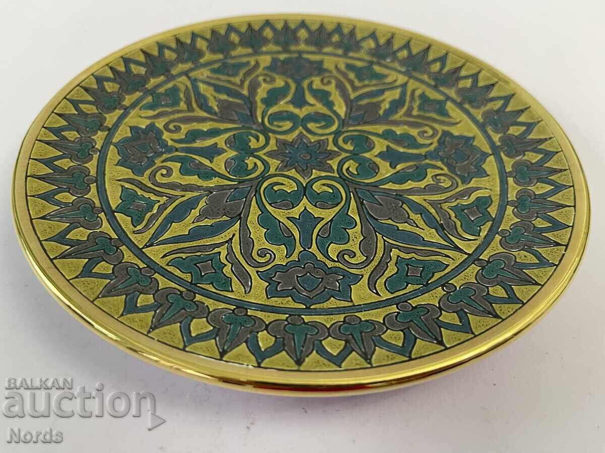 Δημοπρασία Μάνταλα - Ελληνικό πιάτο Δημοπρασία Μάνταλα - Ελληνικό πιάτο