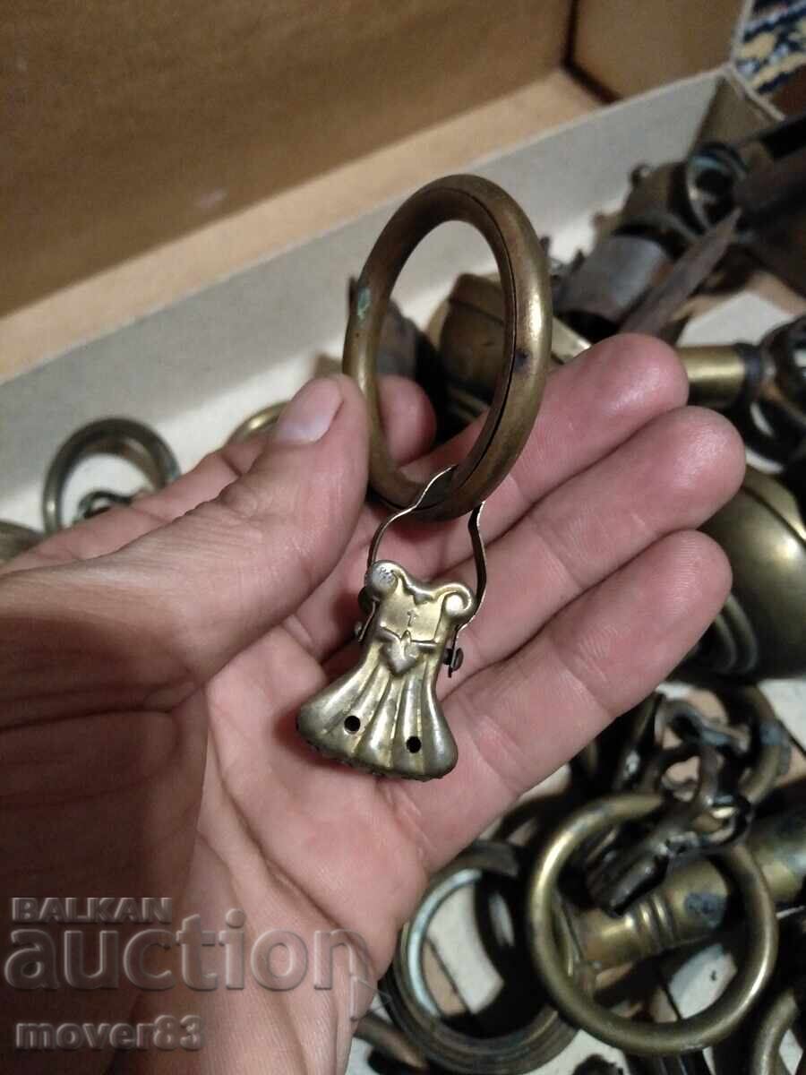 Παράδοση Παλιά εξαρτήματα για κουρτινόξυλο. Ορείχαλκος Παράδοση Παλιά εξαρτήματα για κουρτινόξυλο. Ορείχαλκος