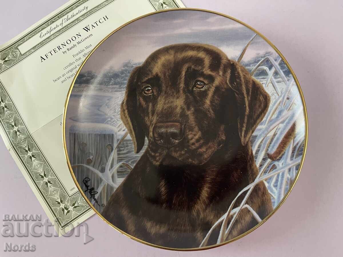 Ένα όμορφο πορσελάνινο πιάτο με τιμή 6.05 BGN | € 3.09 Ένα όμορφο πορσελάνινο πιάτο με τιμή 6.05 BGN | € 3.09