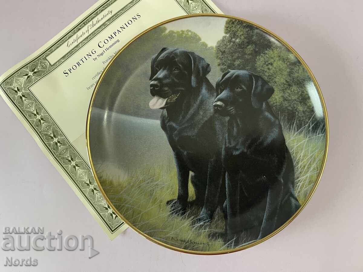 Ένα όμορφο πορσελάνινο πιάτο με τιμή 6.05 BGN | € 3.09 Ένα όμορφο πορσελάνινο πιάτο με τιμή 6.05 BGN | € 3.09