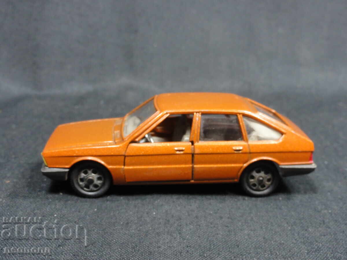 1/43 METAL CAR SCALE MODEL SIMCA 1308 MEBETOYS ITALY with price 40.00 BGN | € 20.45