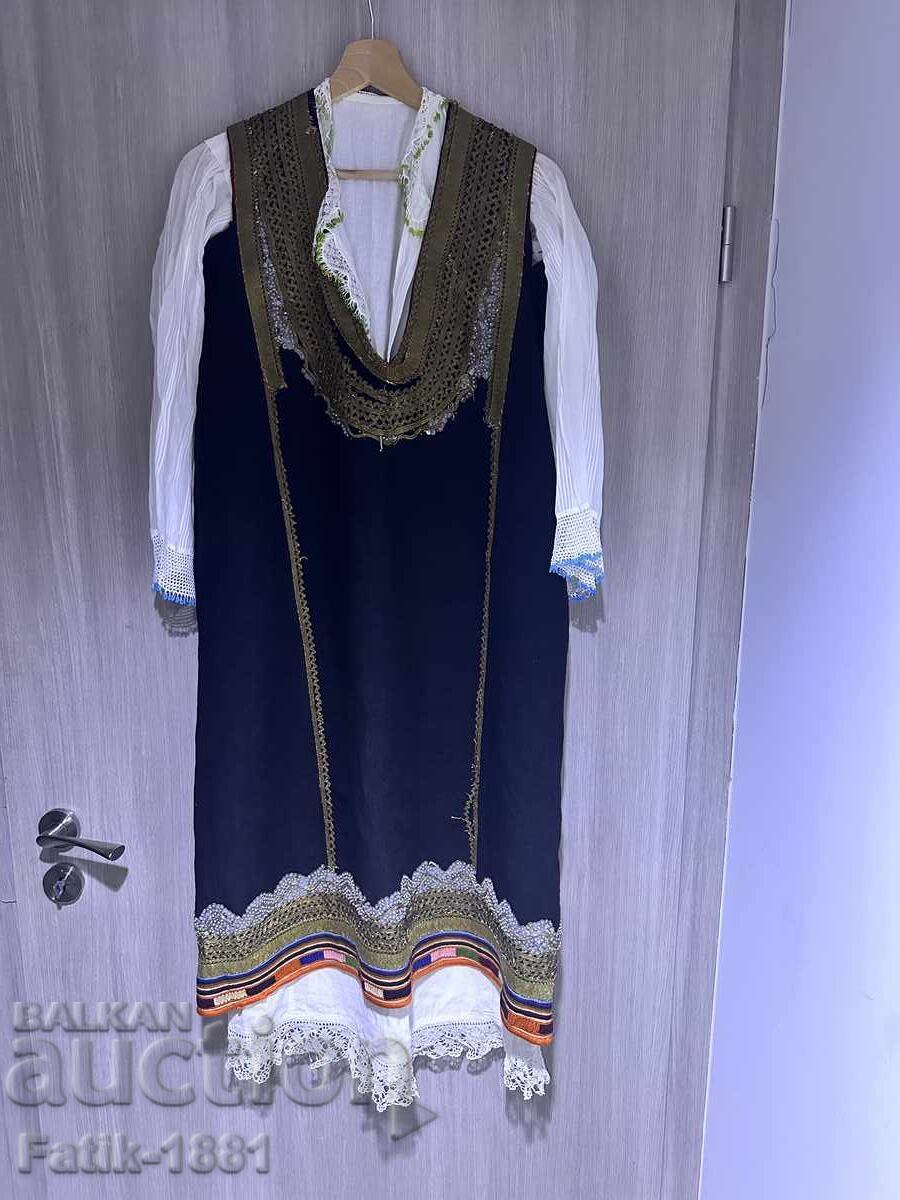 Costum tradițional din regiunea Trăn