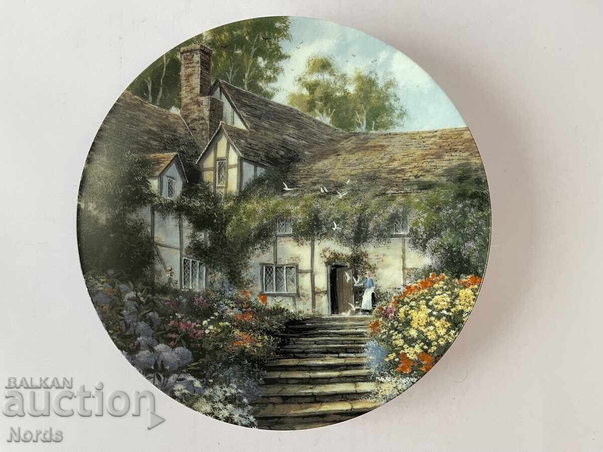 Αγγλικό πιάτο πορσελάνης με τιμή 23.10 BGN | € 11.81 Αγγλικό πιάτο πορσελάνης με τιμή 23.10 BGN | € 11.81