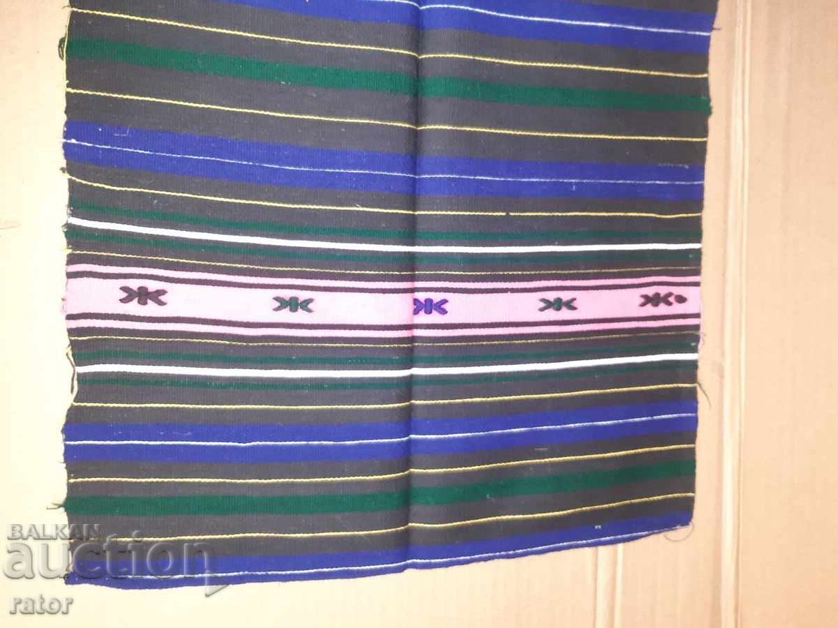 Αυθεντική μάλλινη ποδιά, κοστούμι με τιμή 11.99 BGN | € 6.13