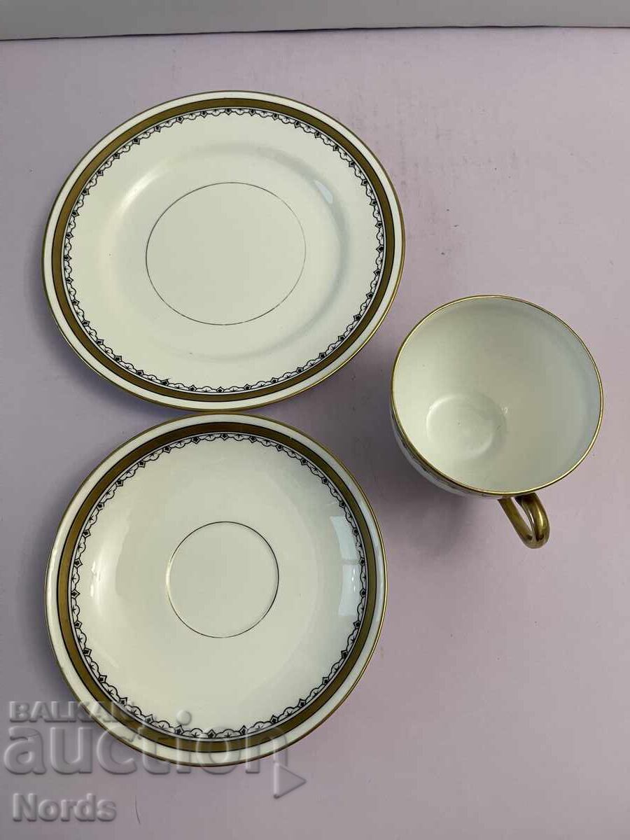 Auction Vintage English Triple Tea Set Auction Vintage English Triple Tea Set