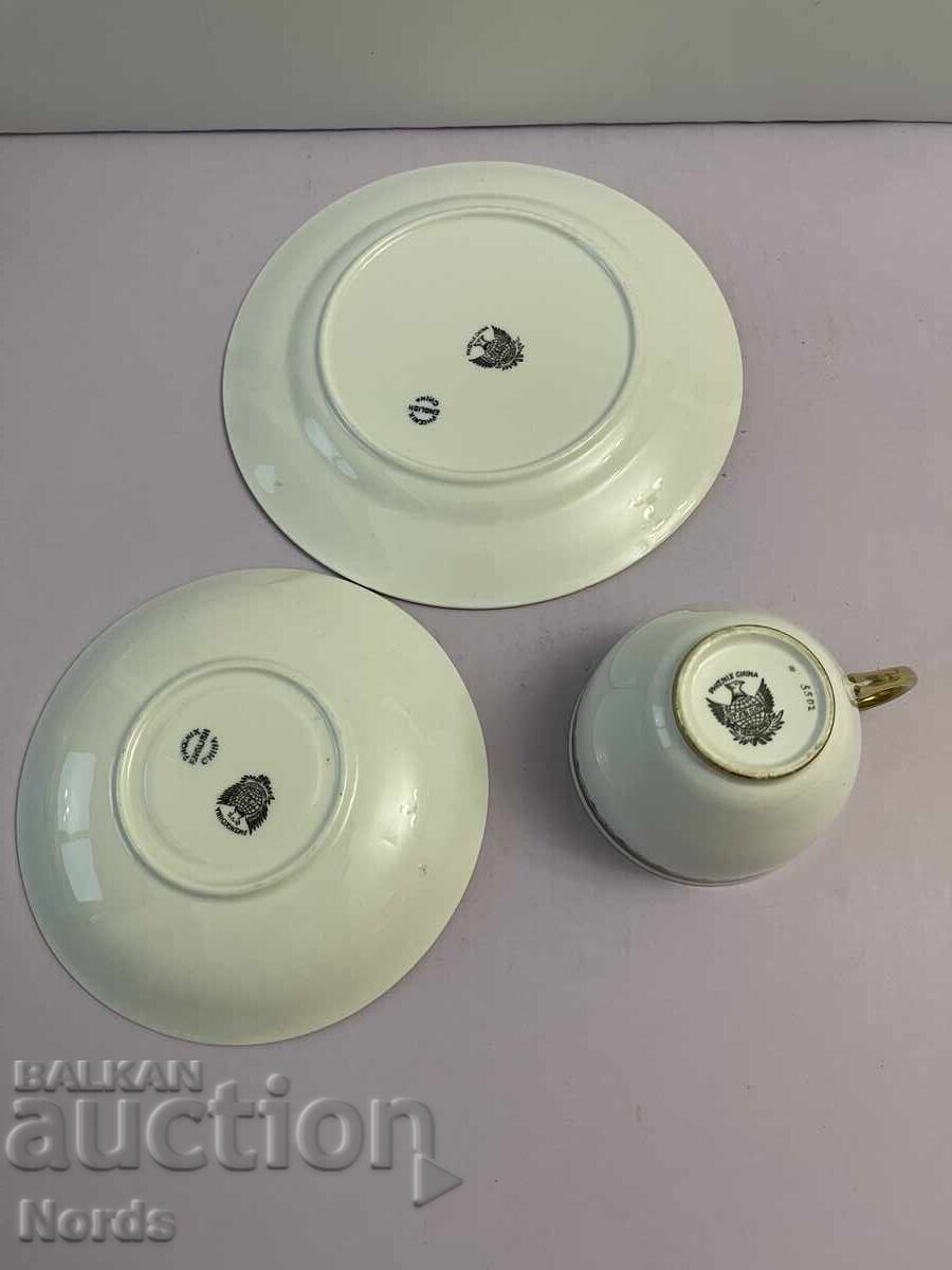 Доставка на Винтидж английски троен сет за чай Доставка на Винтидж английски троен сет за чай