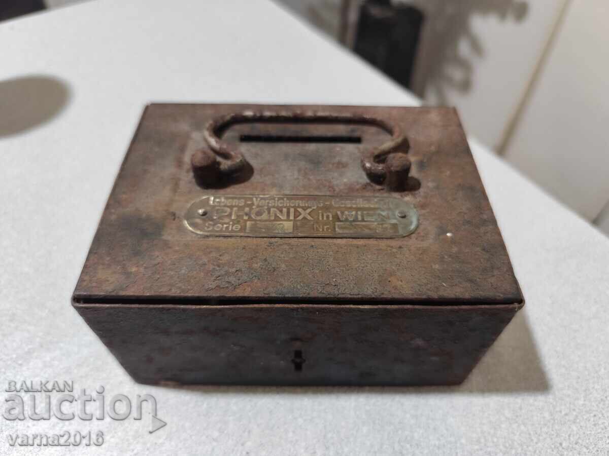 Стара Метална Касичка Отворена: Липсва Ллюча - 6