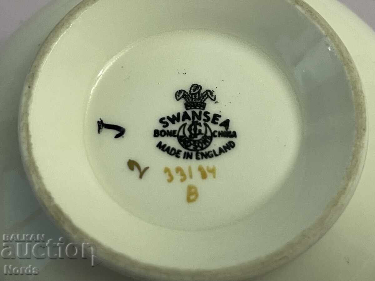 Swansea Vintage Cup with Two Handles - 6