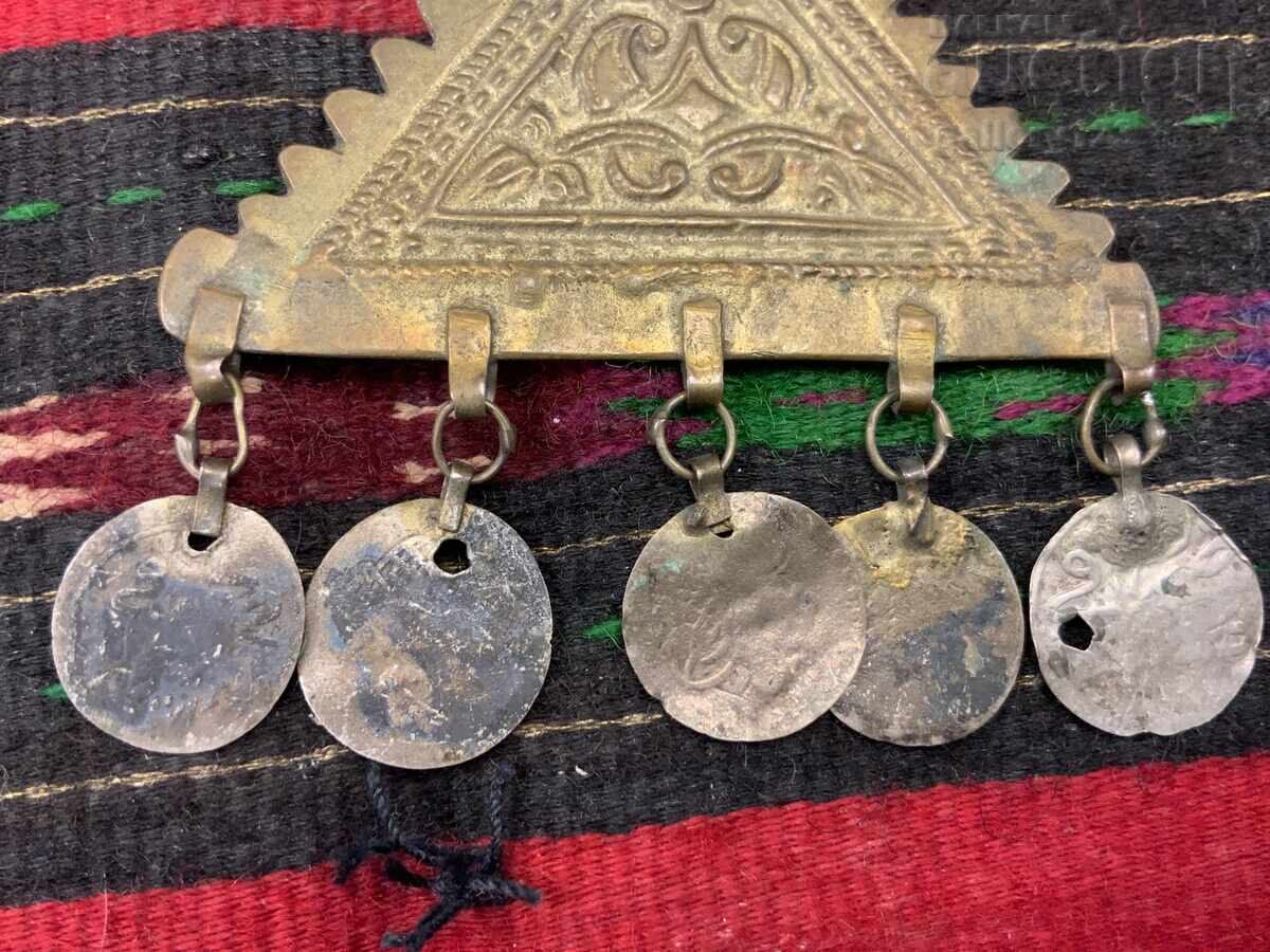 Revival-era jewelry with flickering akche with price 31.00 BGN | € 15.85 Revival-era jewelry with flickering akche with price 31.00 BGN | € 15.85