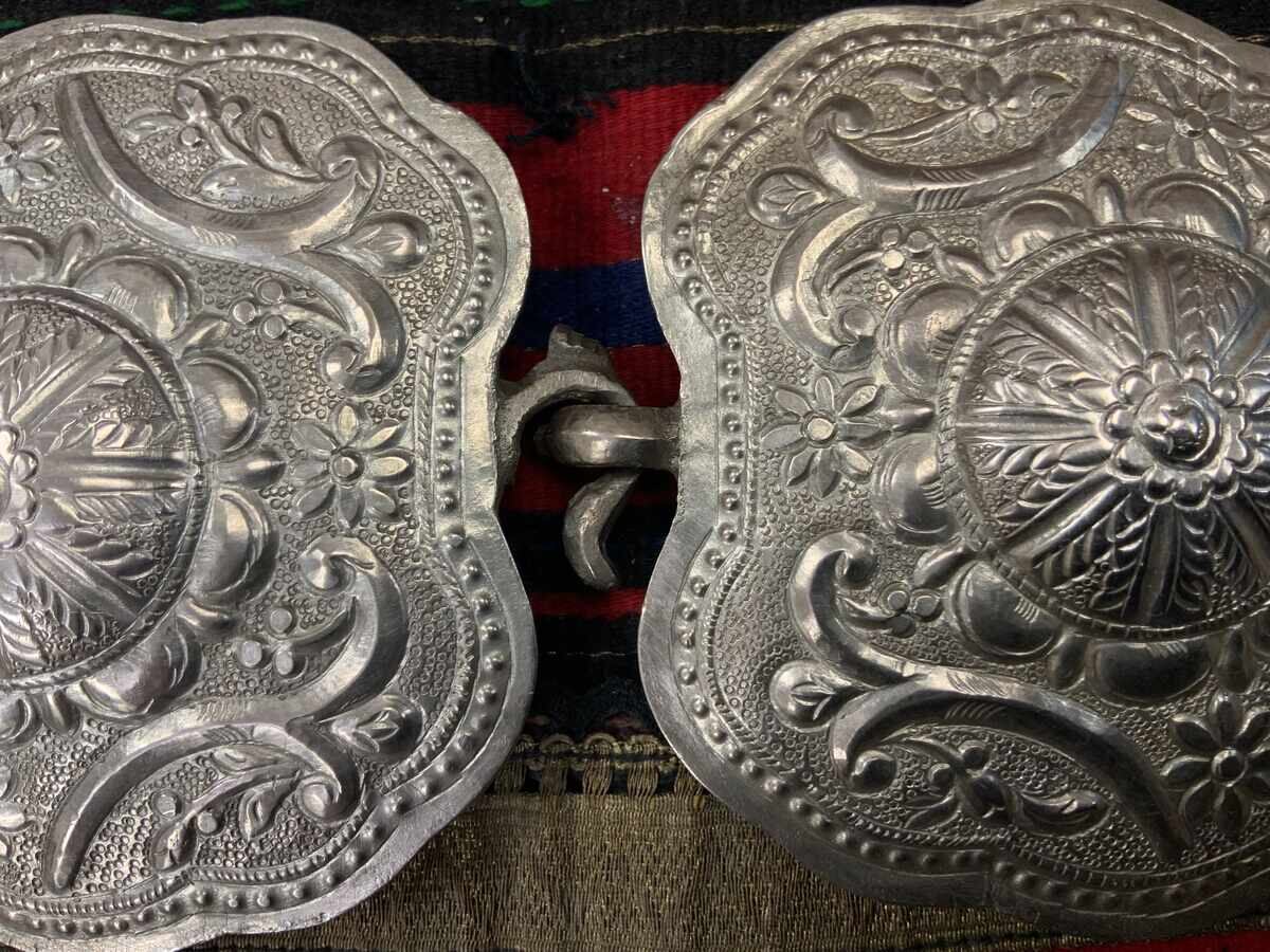 Δημοπρασία Vazrozhdenski pafti ασήμι χτυπημένο σφυρήλατο Δημοπρασία Vazrozhdenski pafti ασήμι χτυπημένο σφυρήλατο