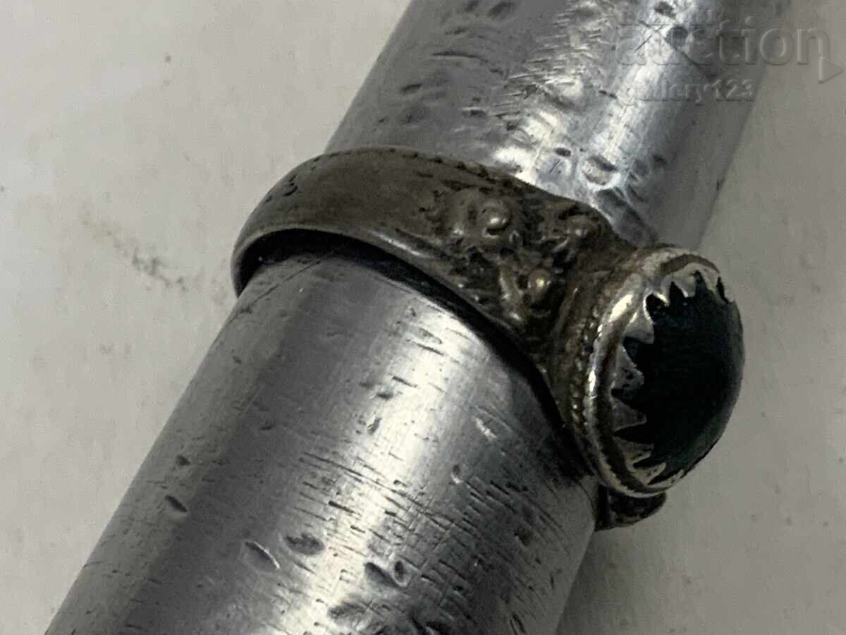 Delivery of Revivalist ring, silver, cut Delivery of Revivalist ring, silver, cut