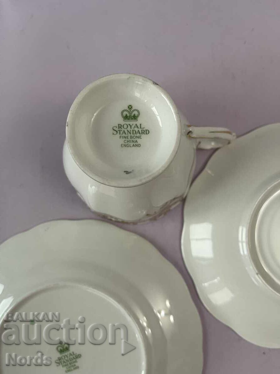 Beautiful English triple tea set - 5 Beautiful English triple tea set - 5