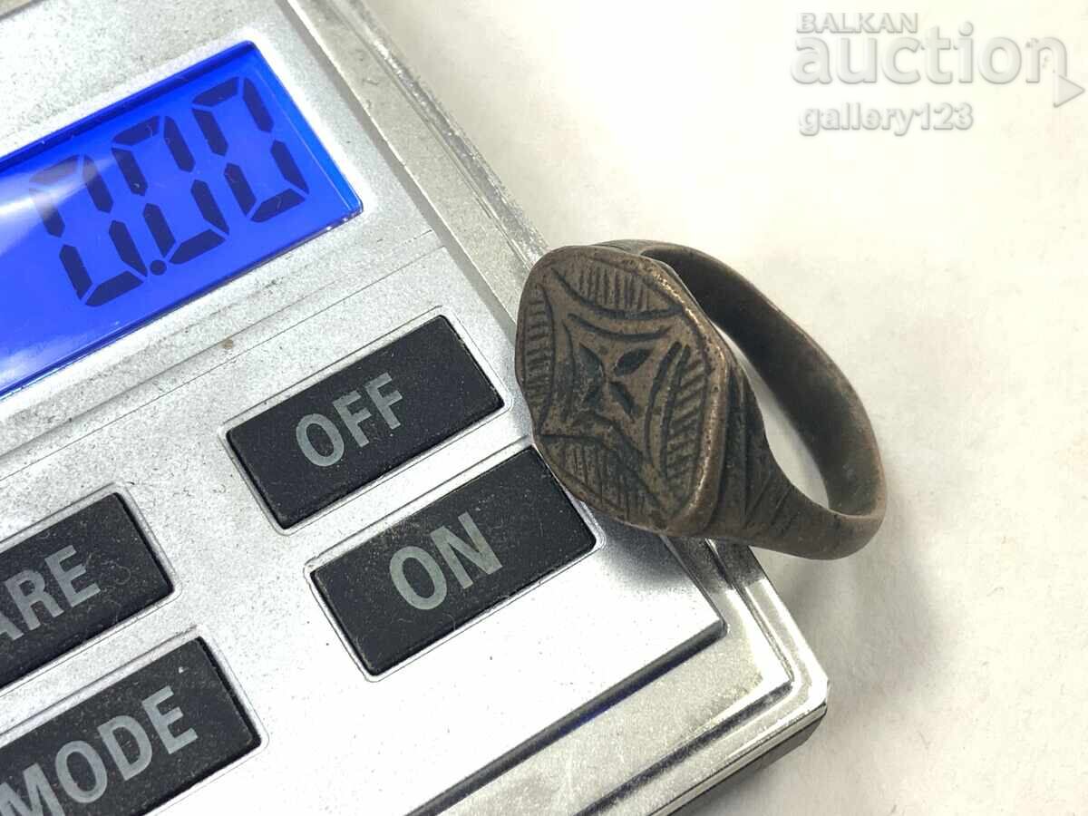 Renaissance ring with price 40.99 BGN | € 20.96 Renaissance ring with price 40.99 BGN | € 20.96