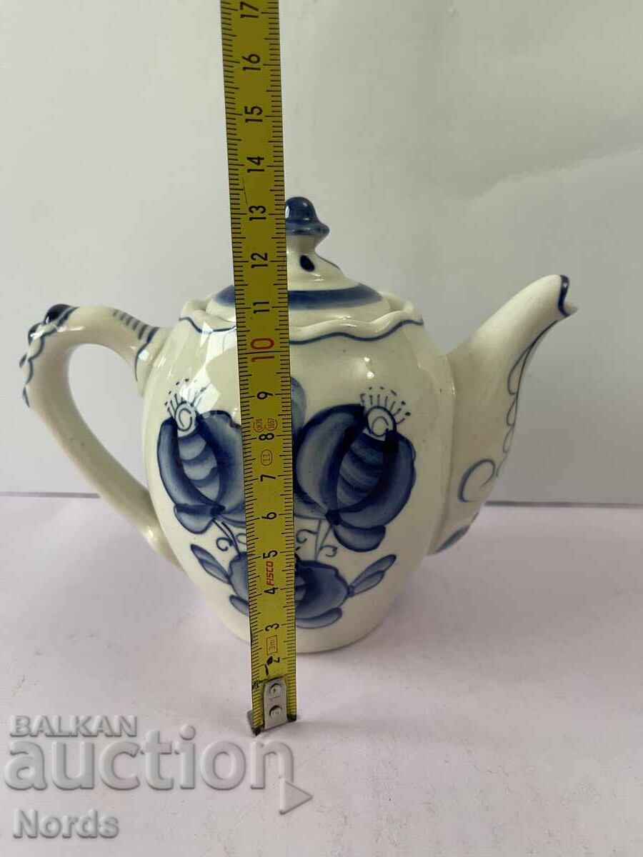 Delivery of Gzhel porcelain teapot