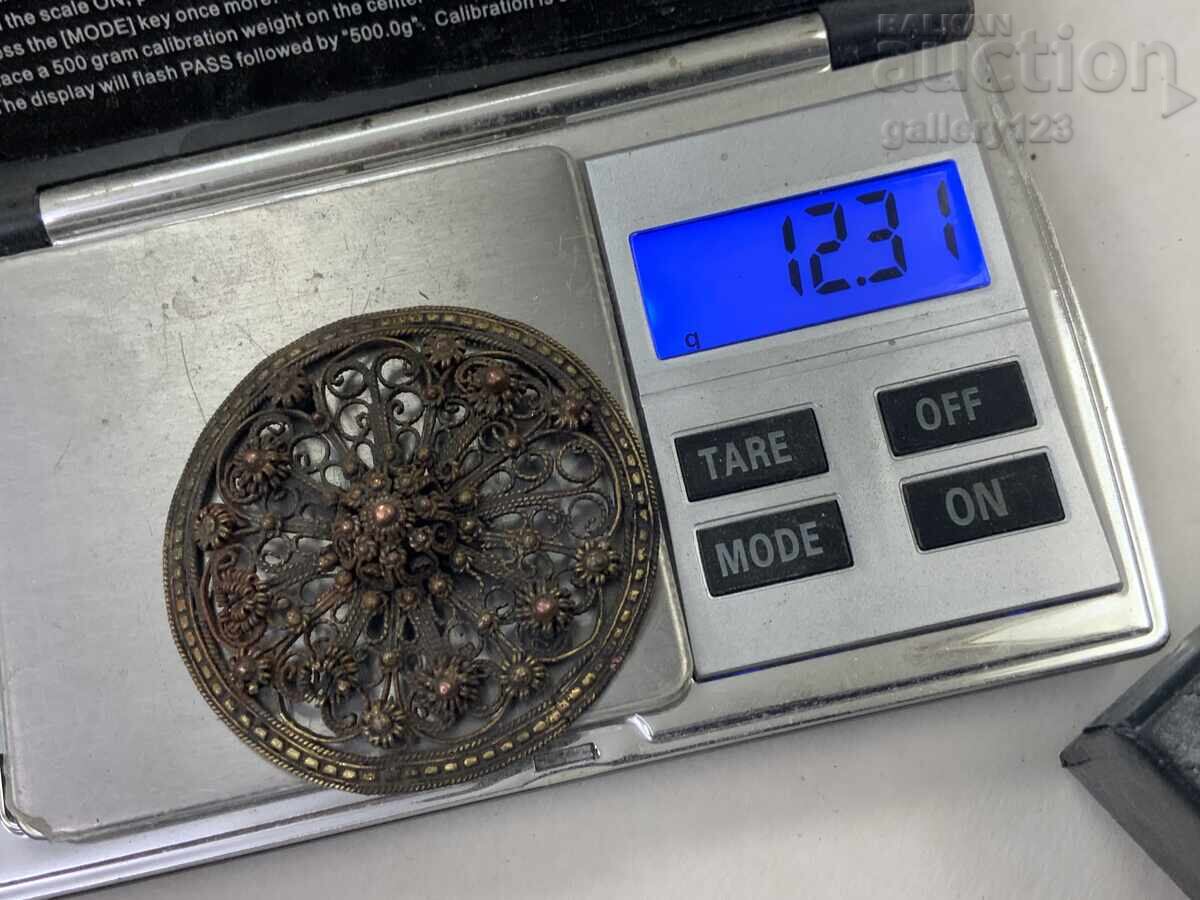 Delivery of Filigree from the Revival Period Delivery of Filigree from the Revival Period