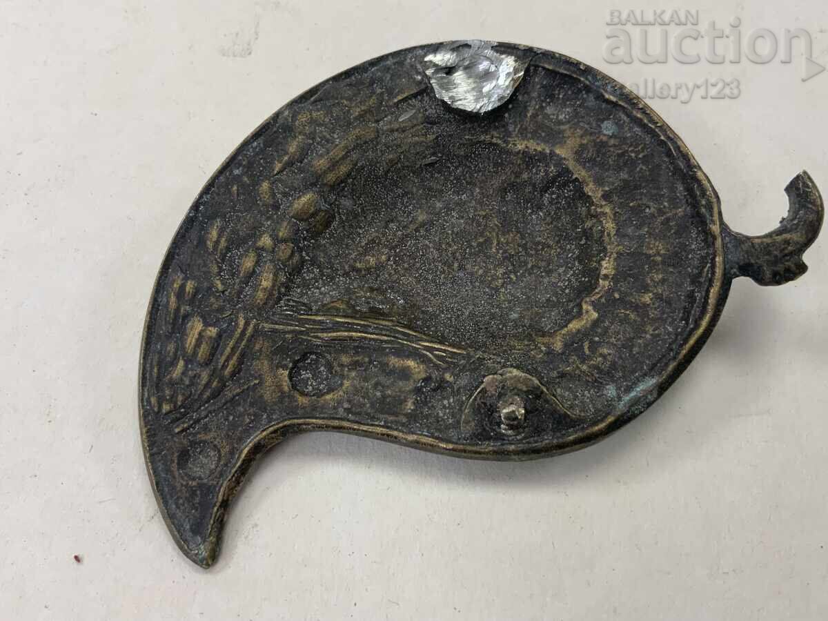 Auction Revival-era buckle, single piece Auction Revival-era buckle, single piece