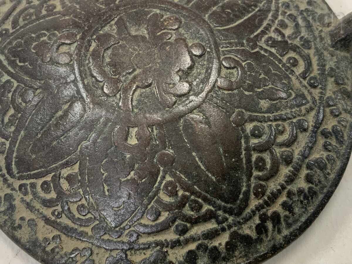 Single buckle Single buckle