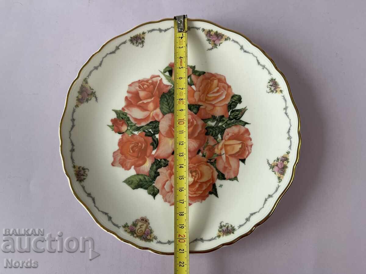 Royal Albert Beautiful Plate - 6 Royal Albert Beautiful Plate - 6