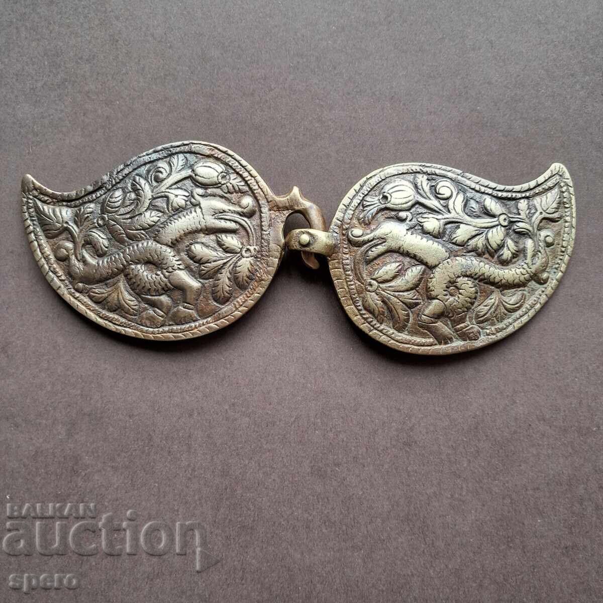 Auction  Pahfta, Bronze