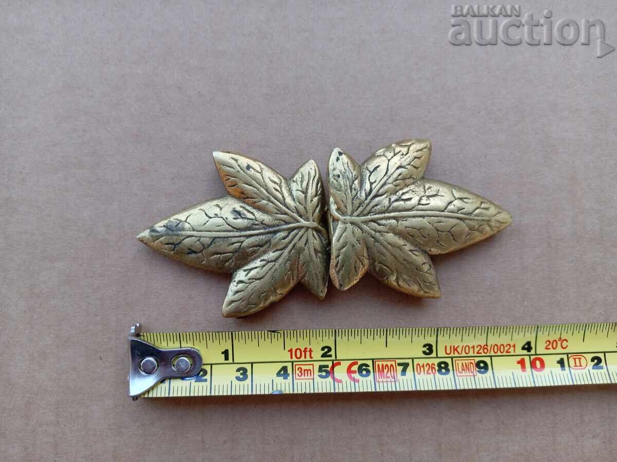 Antique Maiden's Clasps, Urban Type - 5 Antique Maiden's Clasps, Urban Type - 5