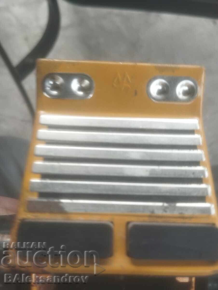 Jucărie veche cu buldozer de tablă - 7