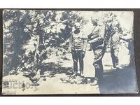 5175 Țaratul Bulgariei General și locotenent Burov hrănesc găini