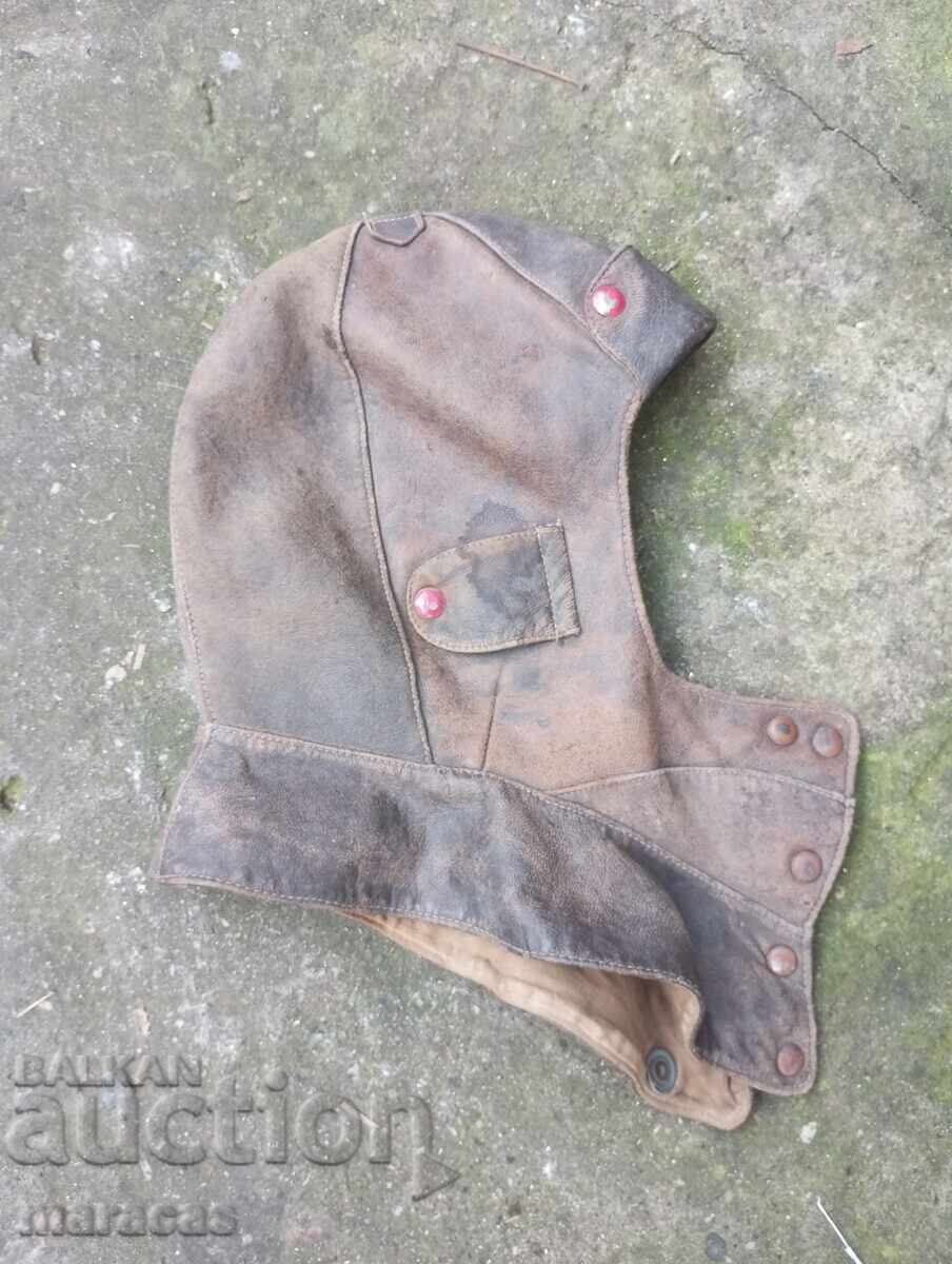 Δερμάτινο καπέλο μηχανόβιου με τιμή 45.00 BGN | € 23.01