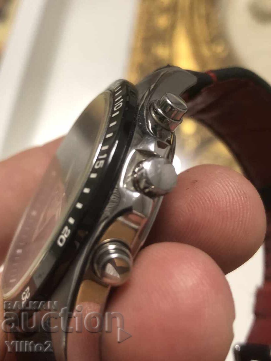 Accurist chronograph watch - 6