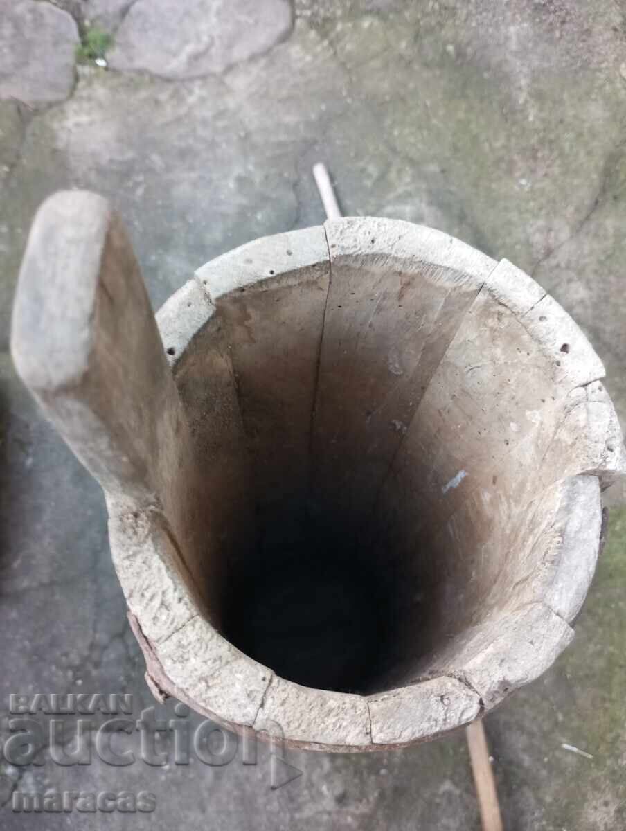Livrarea Butuc vechi de lemn