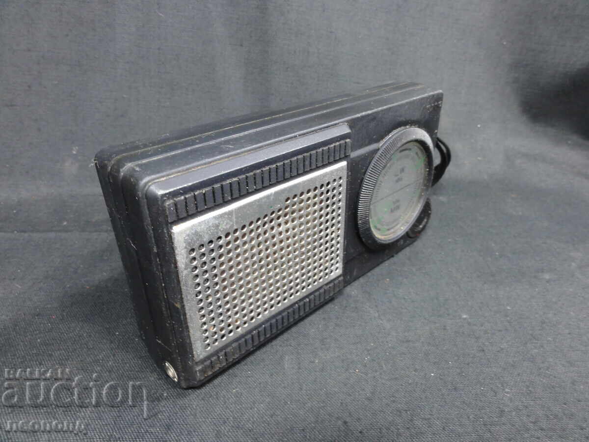 Auction BZTs STAR RETRO SOCIALIST USSR TRANSISTOR RADIO NEYVA 304 NEYWA Auction BZTs STAR RETRO SOCIALIST USSR TRANSISTOR RADIO NEYVA 304 NEYWA