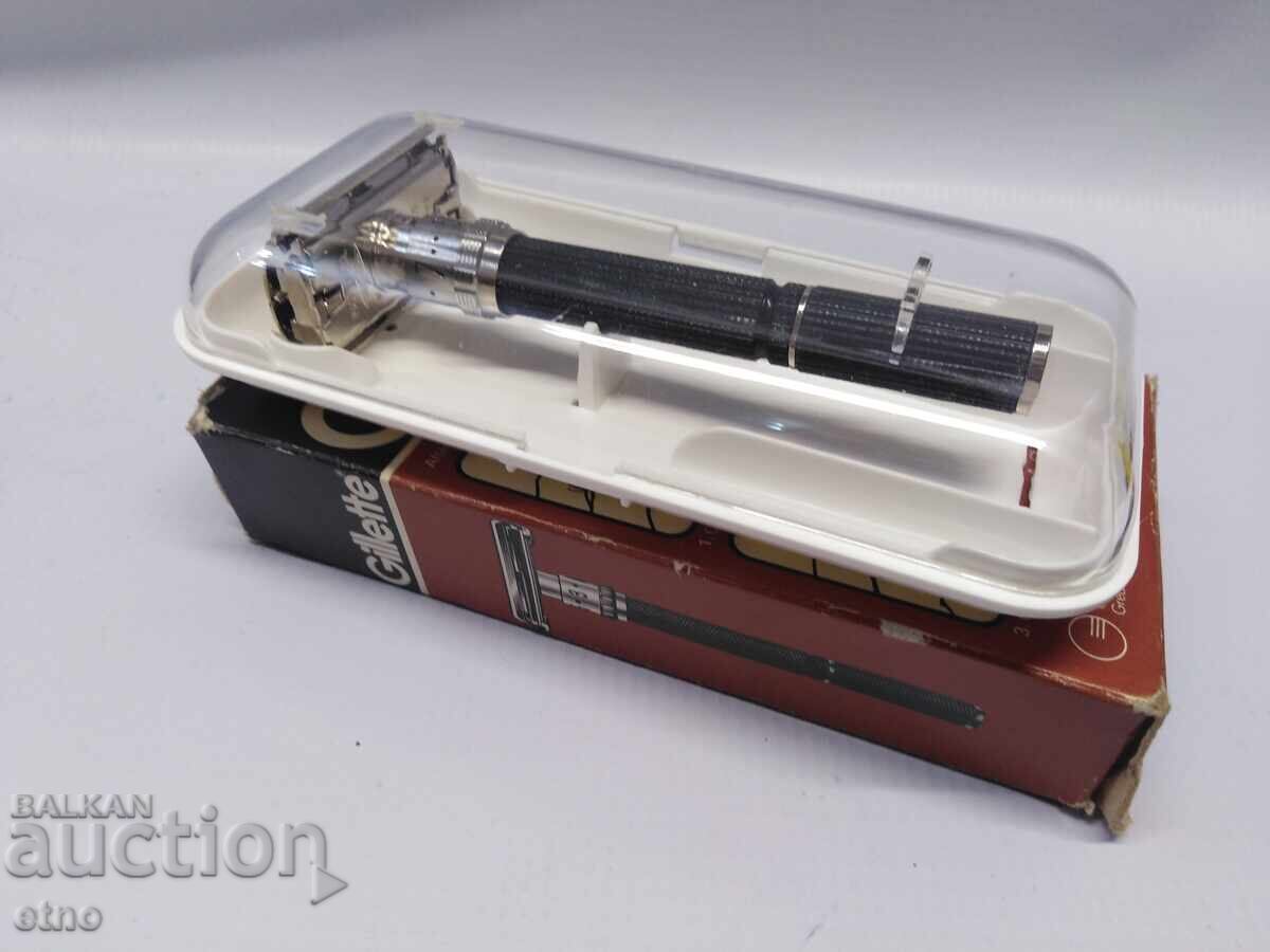 Παράδοση Ξυριστική μηχανή "GILLETTE", καινούργια με το κουτί Παράδοση Ξυριστική μηχανή "GILLETTE", καινούργια με το κουτί