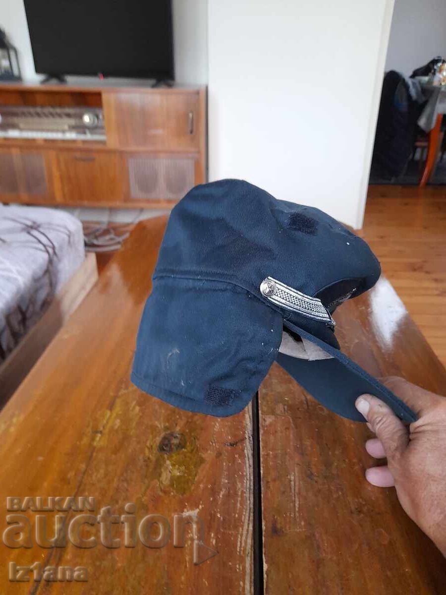 Παράδοση Καπέλο MIA Παράδοση Καπέλο MIA