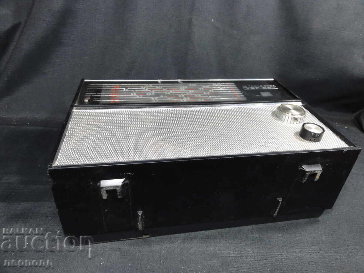 BZTs STAR RETRO SOC USSR TRANSISTOR RADIO VEF 204 VEF - 6