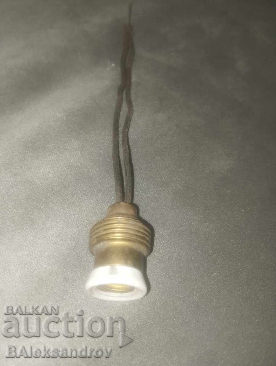 Παλιά πορσελάνινη και ορειχάλκινη αντίκα