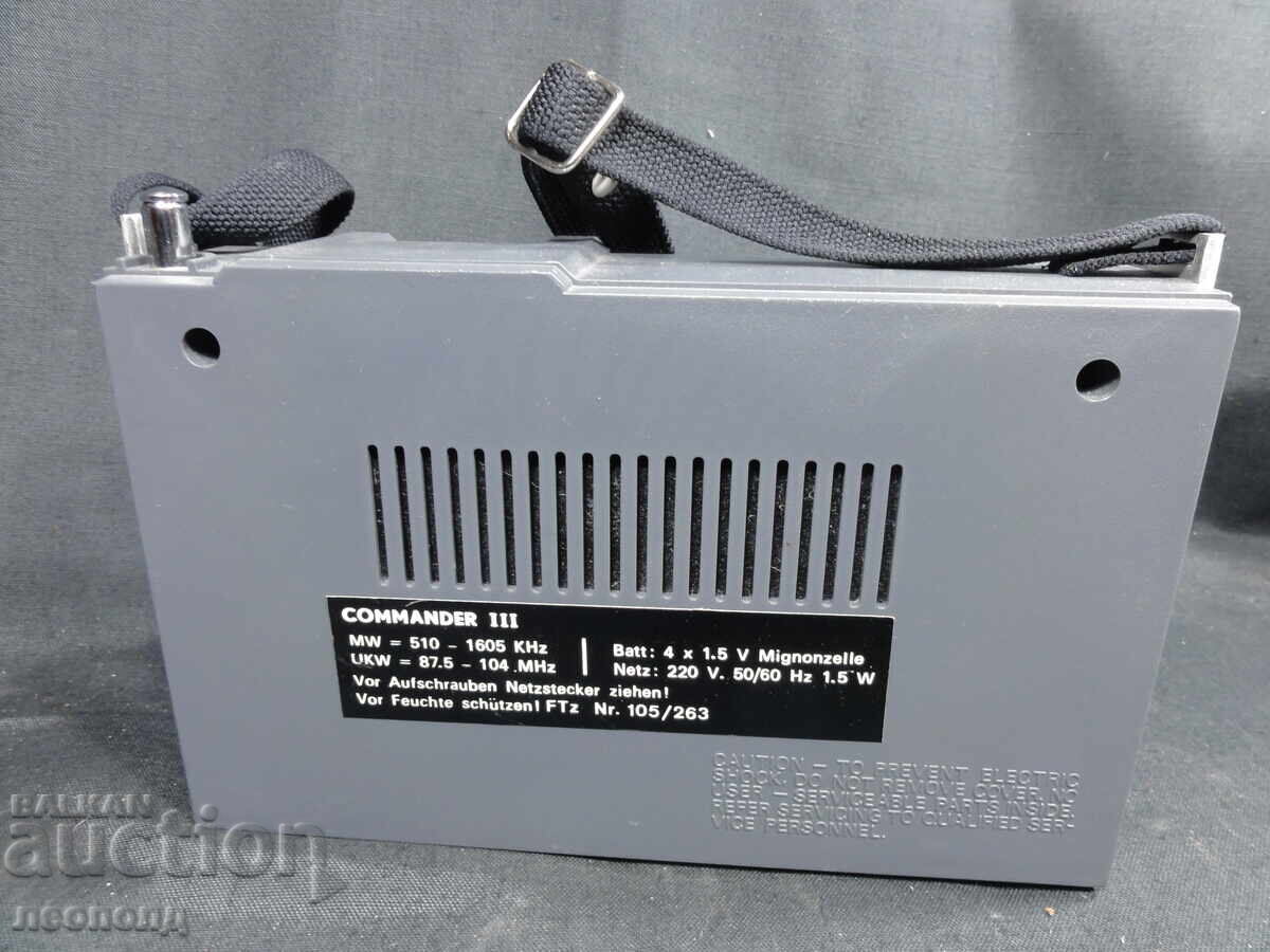 Delivery of BZTs STAR RETRO TRANSISTOR RADIO COMMANDER III