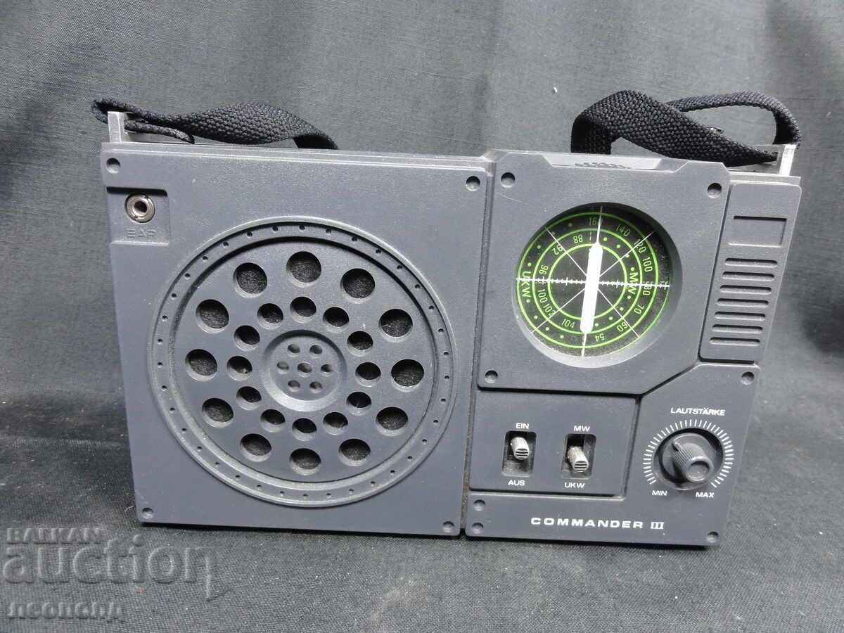 BZTs STAR RETRO TRANSISTOR RADIO COMMANDER III