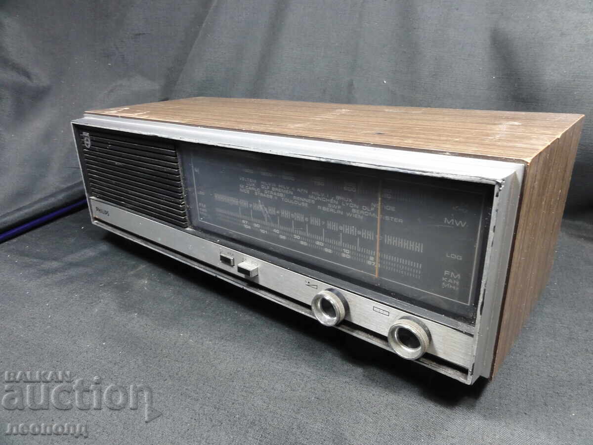 BZC OLD RETRO TRANSISTOR PHILIPS RADIO with price 32.00 BGN | € 16.36 BZC OLD RETRO TRANSISTOR PHILIPS RADIO with price 32.00 BGN | € 16.36