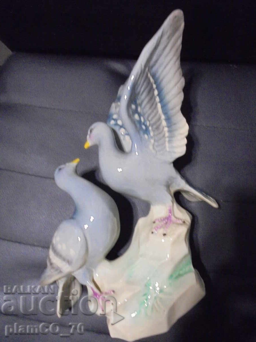 №8352 Old porcelain figurine - birds with price 35.00 BGN | € 17.90