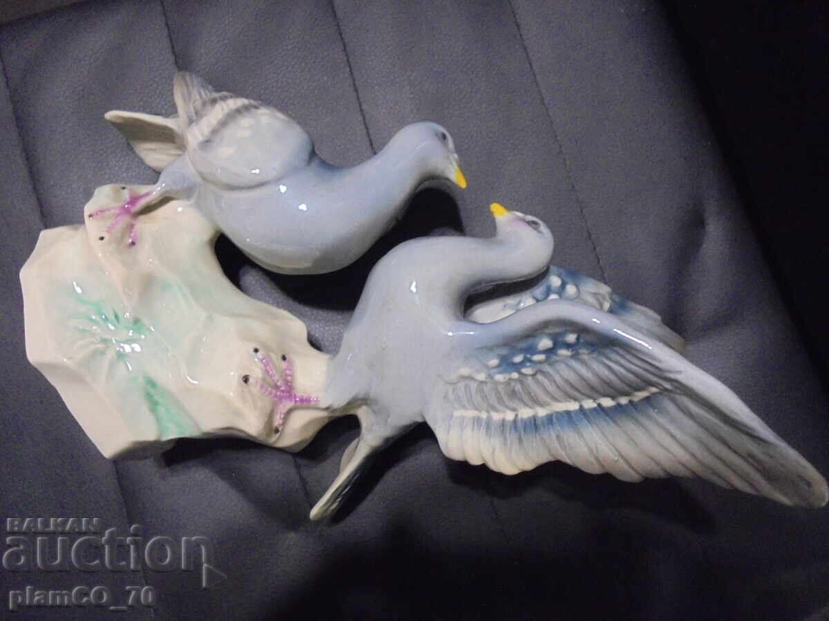 Auction  №8352 Old porcelain figurine - birds