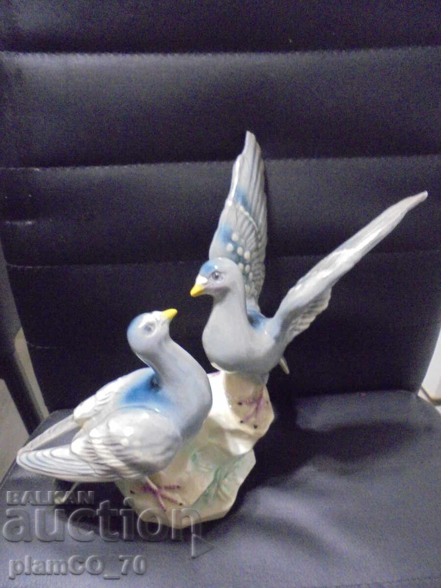 Delivery of №8352 Old porcelain figurine - birds