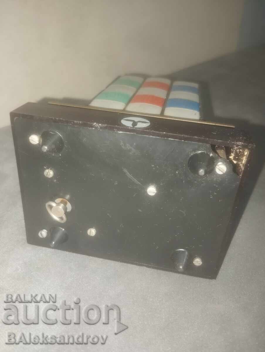 Cigarette box - 6 Cigarette box - 6