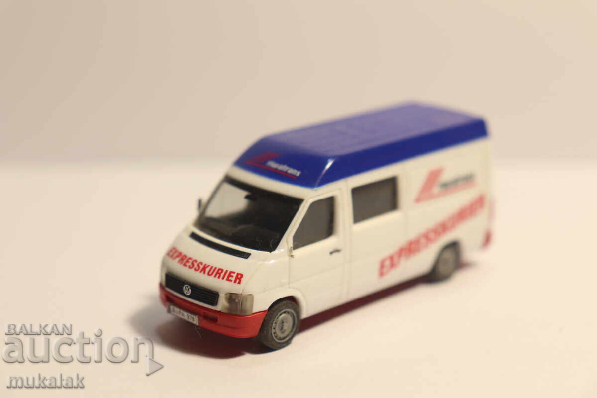 HERPA H0 1/87 VW LT MICROBUS TRUCK MODEL with price 15.00 BGN | € 7.67