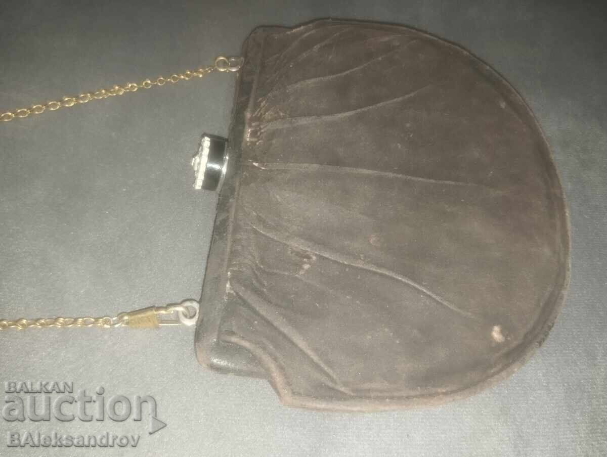 Auction  Woman's handbag from the early 20th century