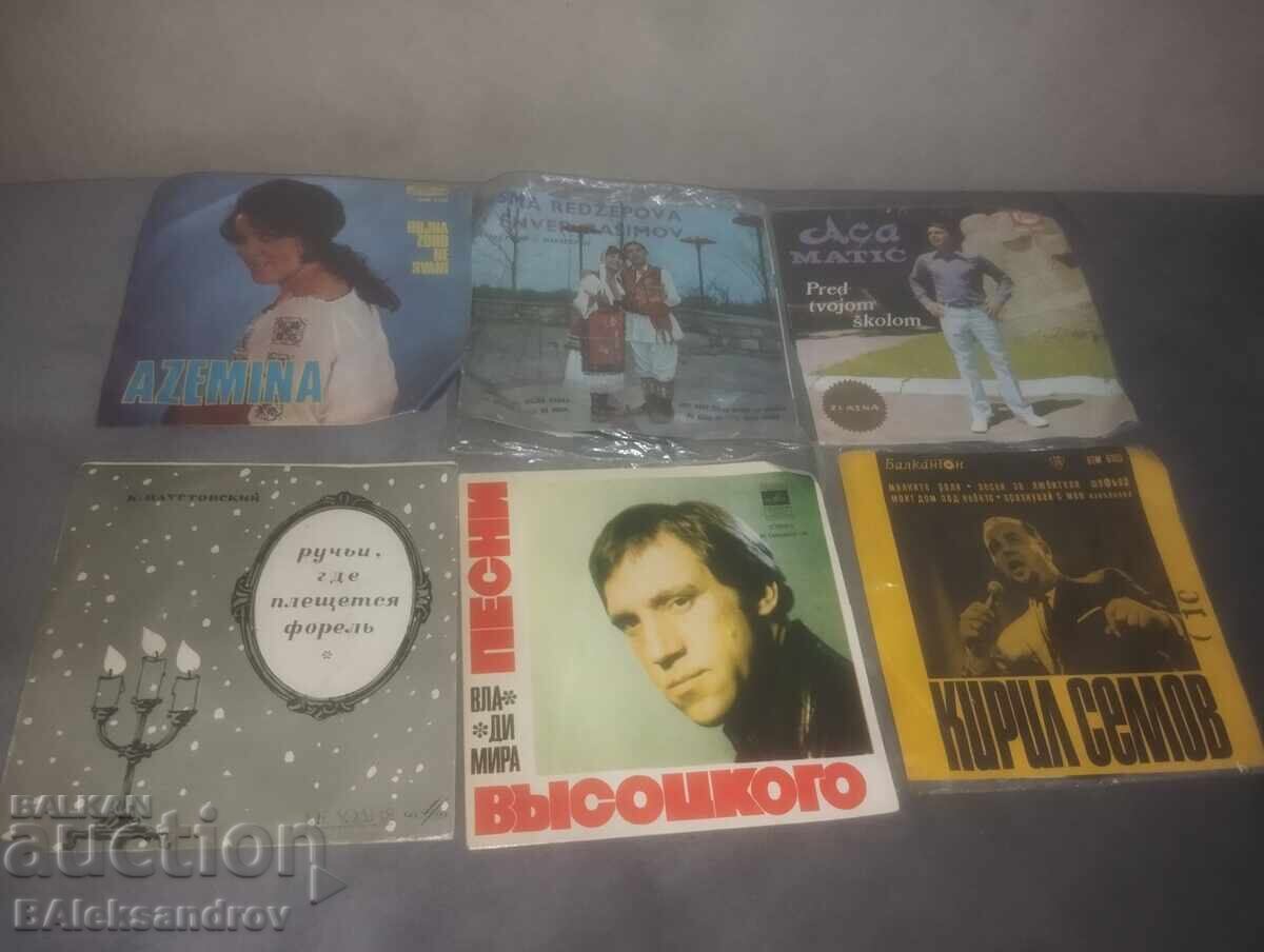 Lot of small plates Lot of small plates