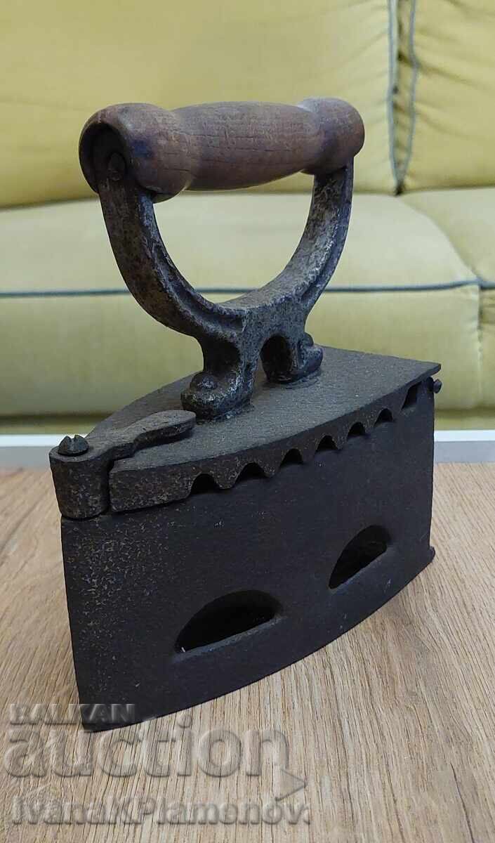 Auction Vintage iron for collectors Auction Vintage iron for collectors
