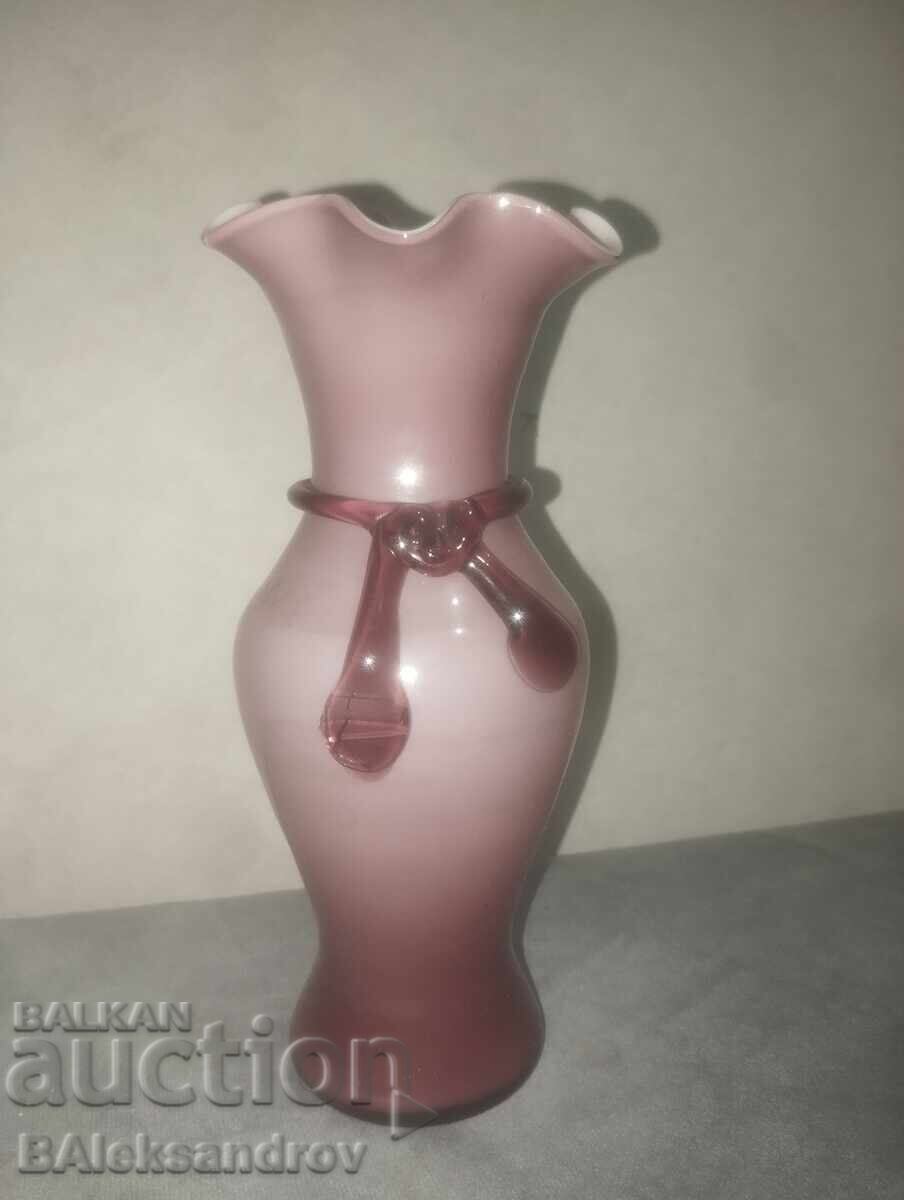 Auction  Beautiful Glass Vase, Colored Glass